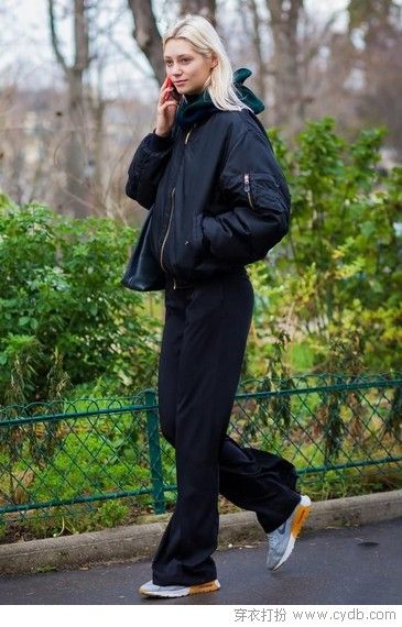 厉害了word连帽卫衣,层次叠穿百搭款就是它