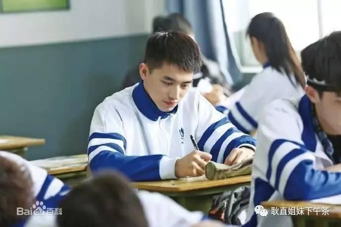 国产鲜肉团征战时装周 杨祐宁爱秀黄子韬还会搞砸丢人吗?