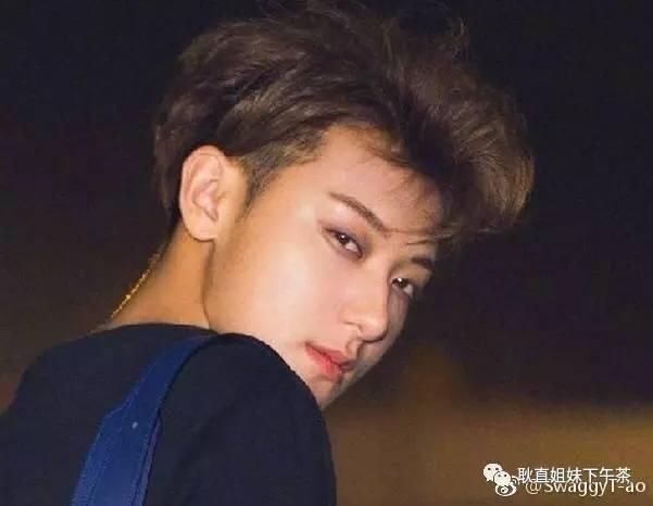 国产鲜肉团征战时装周 杨祐宁爱秀黄子韬还会搞砸丢人吗?
