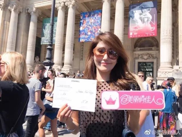 直击时装周 - 刘雯成Chanel代言人,黄轩被老佛爷宠幸!